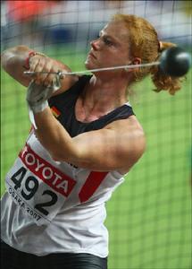 葉蓮娜·科內夫采娃 葉蓮娜·科內夫采娃