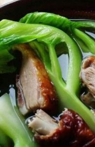 芥菜仔滾燒鴨湯 芥菜仔滾燒鴨湯