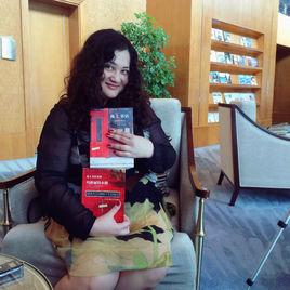 加布瑞埃拉·澤文 加布瑞埃拉·澤文