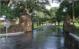 美國阿靈頓浸會學院