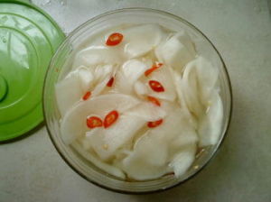 酸辣蘿蔔湯 酸辣蘿蔔湯