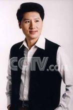 螢屏下的袁文棟