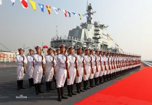 遼寧號航空母艦入列