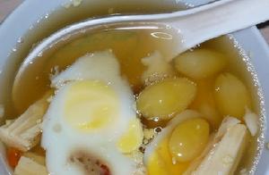 腐竹白果勺蛋糖水 腐竹白果勺蛋糖水