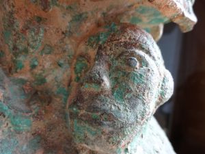 人面青銅器 人面青銅器