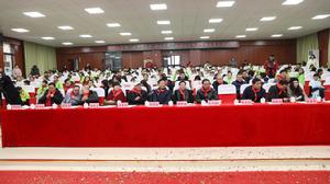 第二屆“英才夢&middot;湘天華杯” 全國青少年詩書畫大賽啟動現場