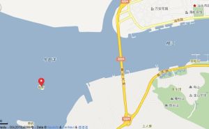 龜嶼(Gūi Yǔ) ，曾名龜屎礁。在廣東省汕頭市區西南部