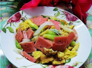 火腿香蔥炒雞蛋