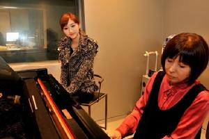 景甜探索“神思者”音樂基地