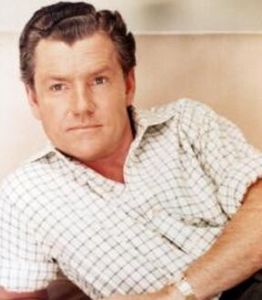 肯尼思·摩爾 肯尼思·摩爾