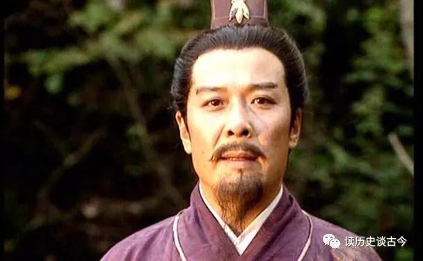 三國演義張飛提議劉備桃園結義 關羽其實是順帶的 三國演義張飛提議劉備桃園結義 關羽其實是順帶的