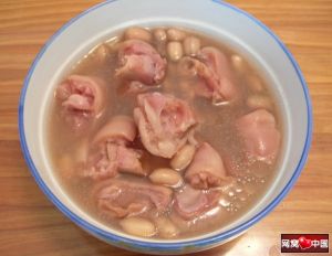 花生豬腳湯 花生豬腳湯