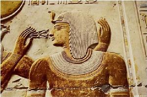 古埃及神話故事－女王墓堡