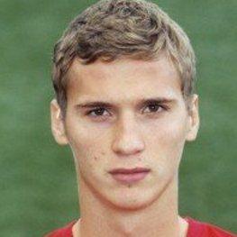 貝希昂·伊德里扎伊 貝希昂·伊德里扎伊