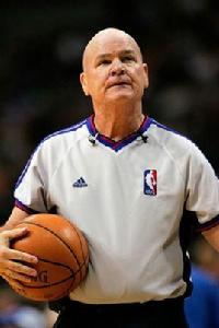 喬·克勞福德[美國NBA裁判]