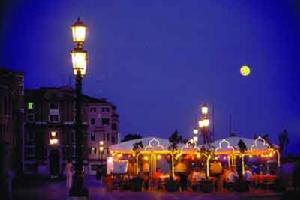 《茵納斯弗利島》