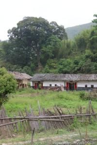 熱水潭村 熱水潭村