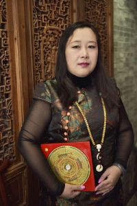 李莉[風水堪輿學家]