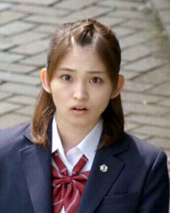 岡本玲  飾演  涉谷萌