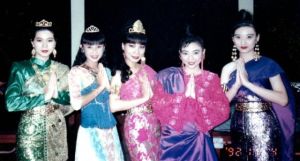 蔡可荔的圈內好友小萍萍（吳泓君）、夏日風采、劉秋儀