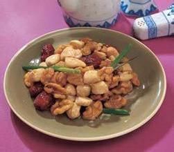 紅棗核桃雞丁 紅棗核桃雞丁