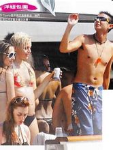 長子林孝賢為慶生舉行海上情色派對