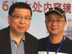 王志與隆乳專家羅盛康教授合影留念