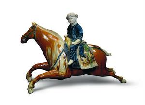 唐三彩騰空馬 唐三彩騰空馬