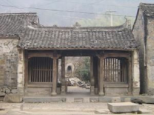 鹿尚書台門 鹿尚書台門