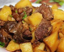 土豆燜牛肉 土豆燜牛肉