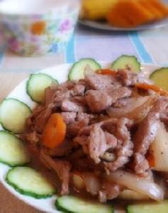 洋蔥炒牛肉片 洋蔥炒牛肉片