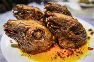 酒鹵兔頭 酒鹵兔頭