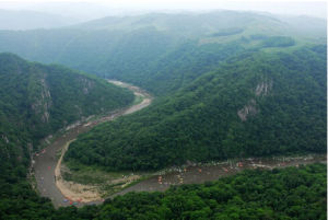 紅河峽谷漂流 紅河峽谷漂流