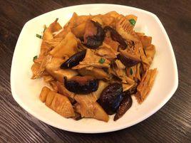 冬筍炒腐竹 冬筍炒腐竹