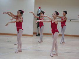 兒童芭蕾 兒童芭蕾