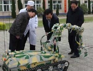 第二代排爆機器人雪豹－10