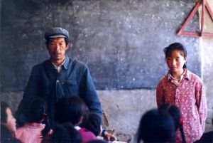 田村長把魏敏芝介紹給孩子們