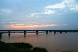 洛陽黃河大橋