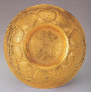 鴛鴦蓮瓣紋金碗 鴛鴦蓮瓣紋金碗