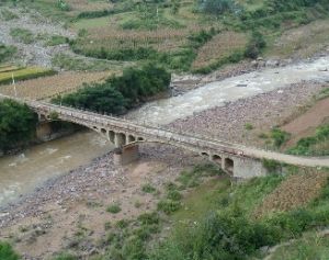 （圖）桶村大橋 