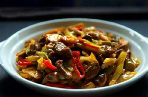 酸菜炒雞胗 酸菜炒雞胗