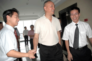 王世銀向蔡奇匯報工作