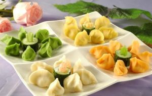 蒸麥穗和豬肉芹菜水餃 蒸麥穗和豬肉芹菜水餃