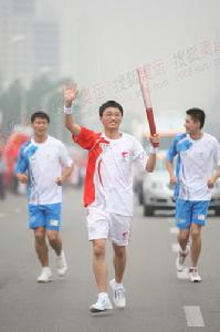 小雨點在2008年5月27日傳遞奧運聖火