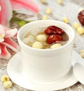 紅棗銀耳蓮子湯 紅棗銀耳蓮子湯