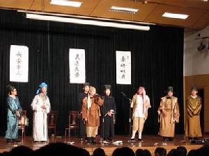 六里莊艷俗生活