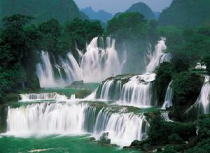 古龍山峽谷群漂流 古龍山峽谷群漂流