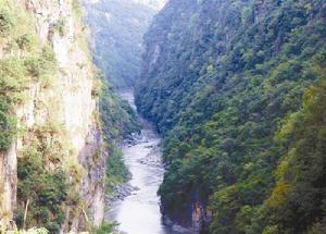 小天橋下游風光