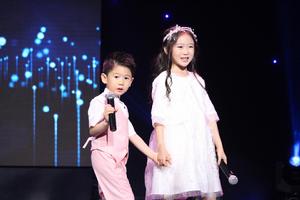 鄧文怡、鄧力瑋《廣東綜藝小金鐘大舞台》