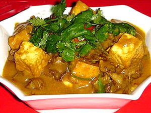 咖喱牛腩豆腐 咖喱牛腩豆腐